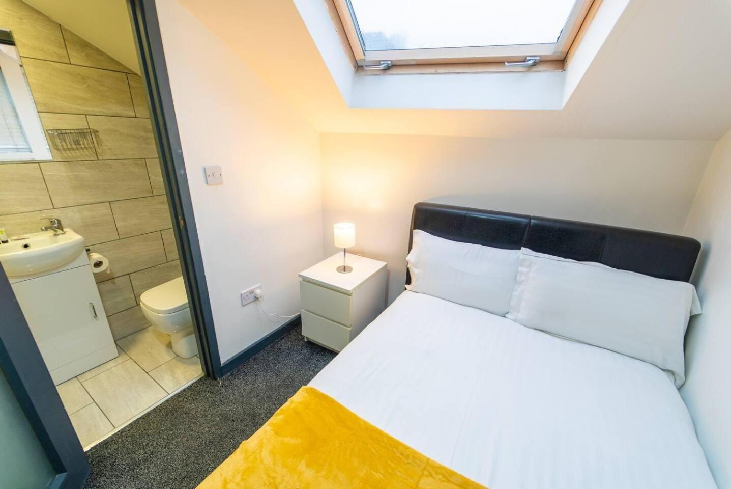 Spacious Comfortable Studio Near The University Бирмингем Экстерьер фото